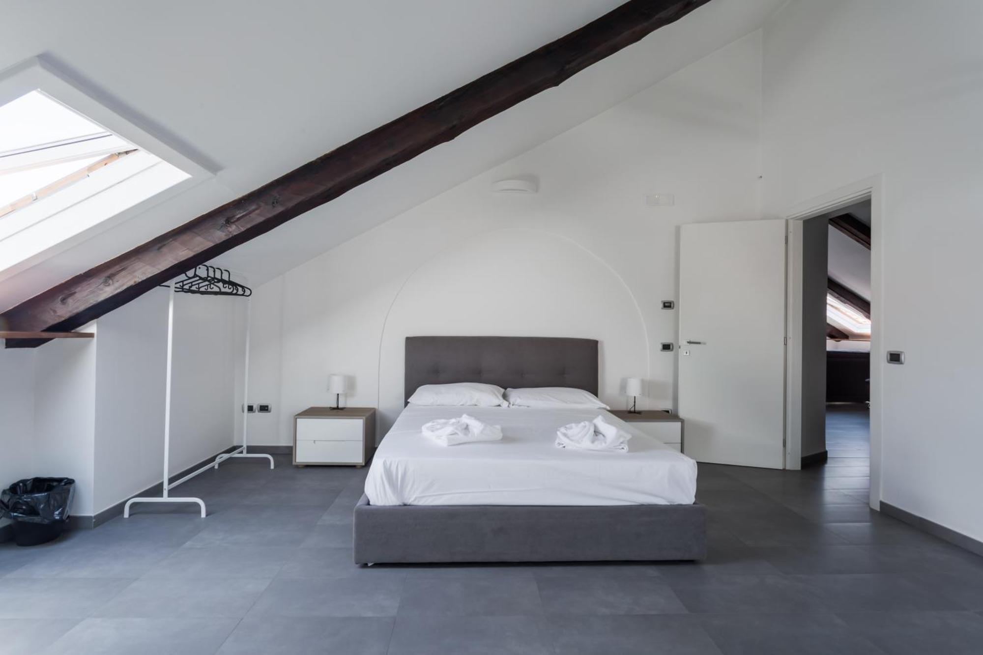 Duomo Loft In The Centre By Dimorra Apartment