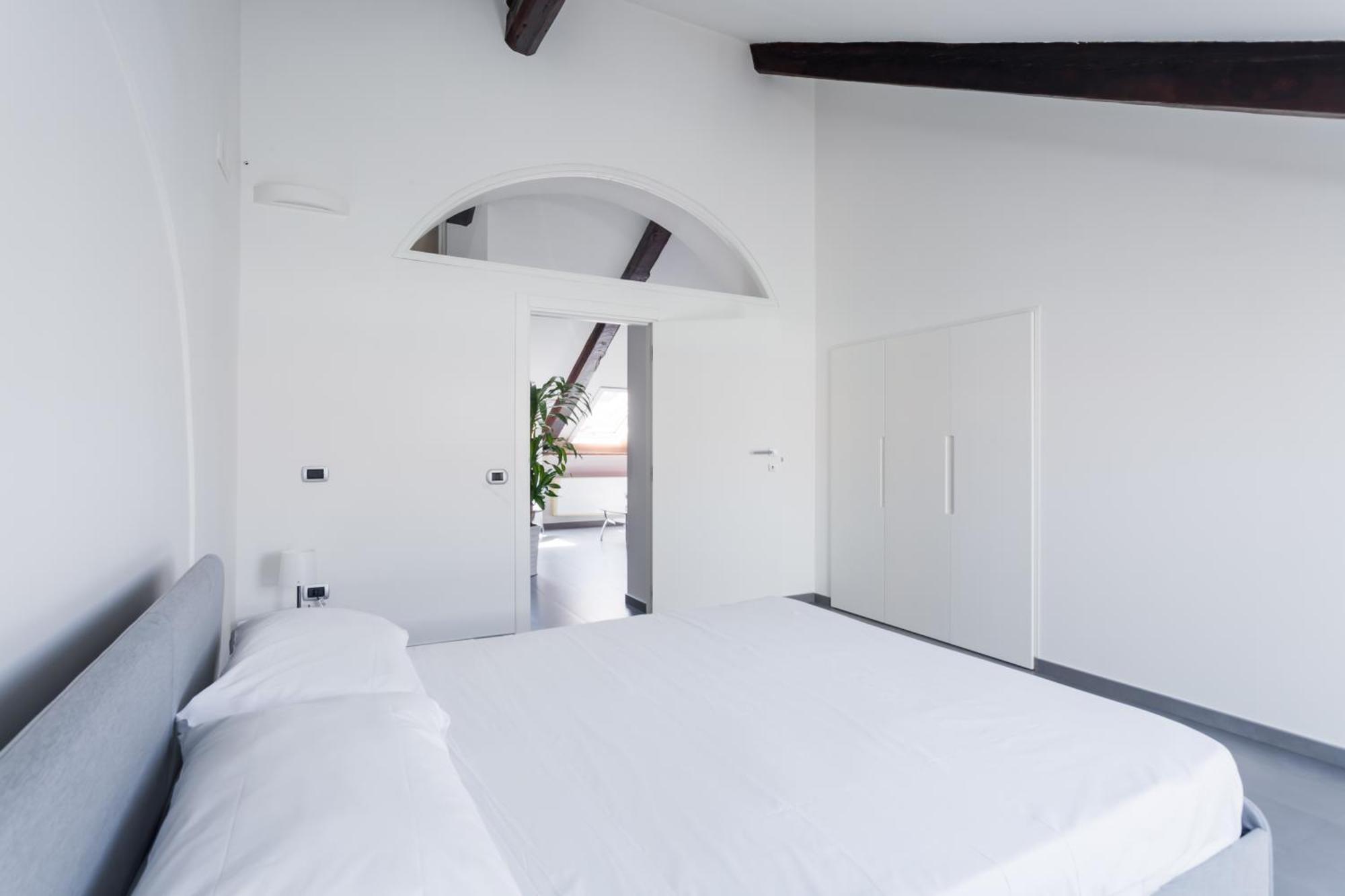Duomo Loft In The Centre By Dimorra